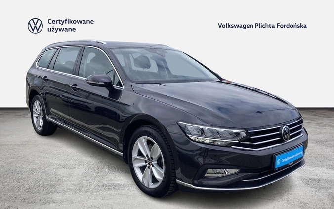 Volkswagen Passat cena 179900 przebieg: 17504, rok produkcji 2023 z Białobrzegi małe 704